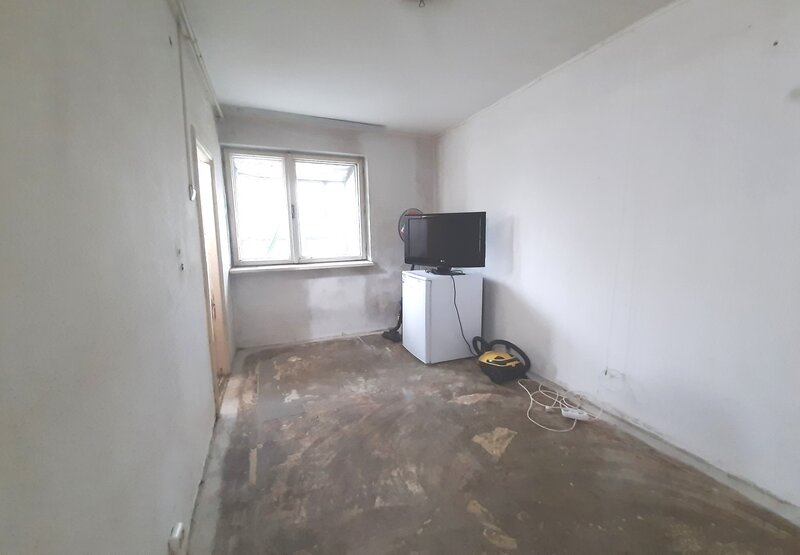 Toporasi, Branistari, Iacob Andrei, Baduc, garsoniera etaj 1/P+4